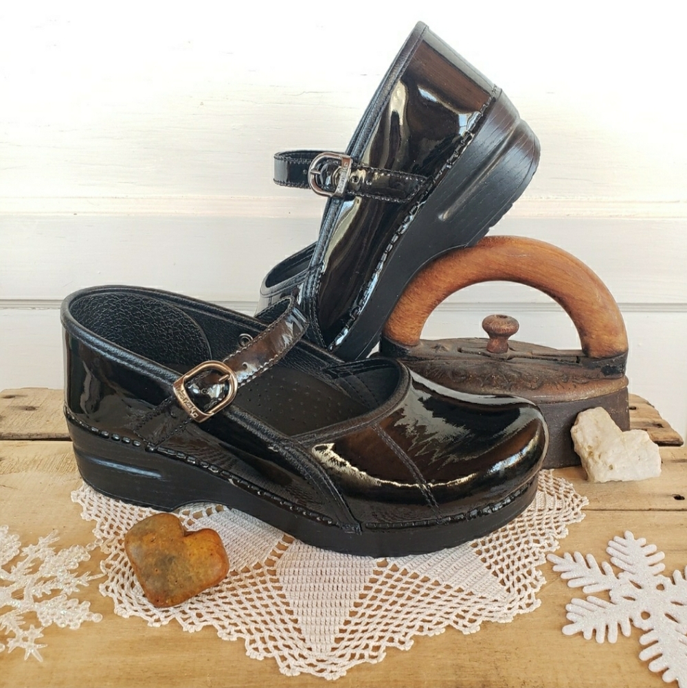 Glossy Dansko Pro Clog Marcelle MaryJane Patent Leather Buckle Strap Gypsy Boho - Picture 4 of 12